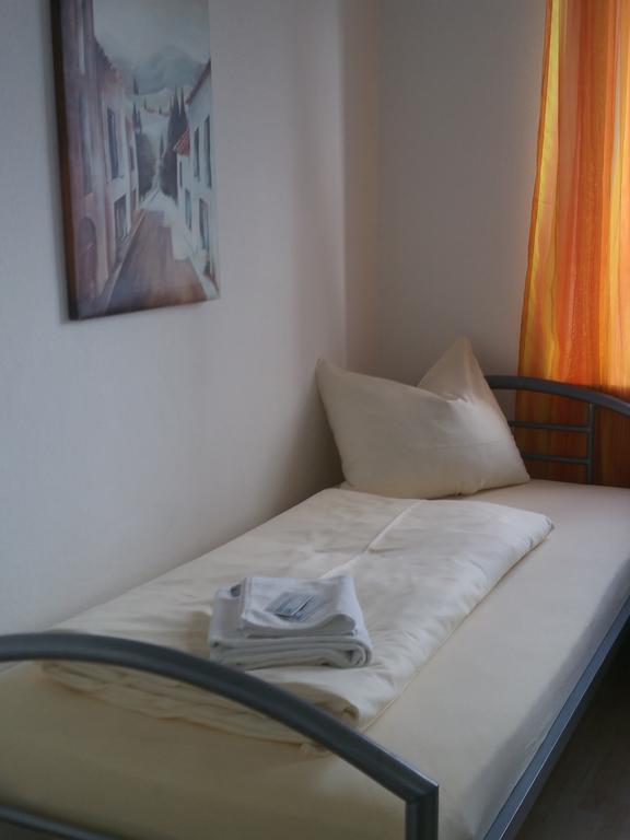 Hotel Zur Dicken Eiche Munster  Buitenkant foto