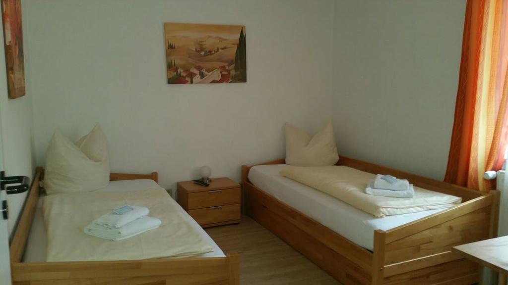 Hotel Zur Dicken Eiche Munster  Buitenkant foto